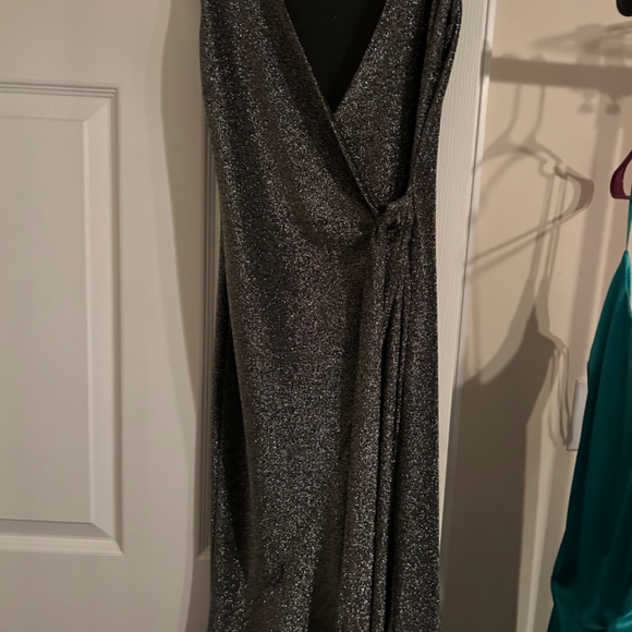 Metallic wrap Lavish Alice Dress - Picture 3 of 3